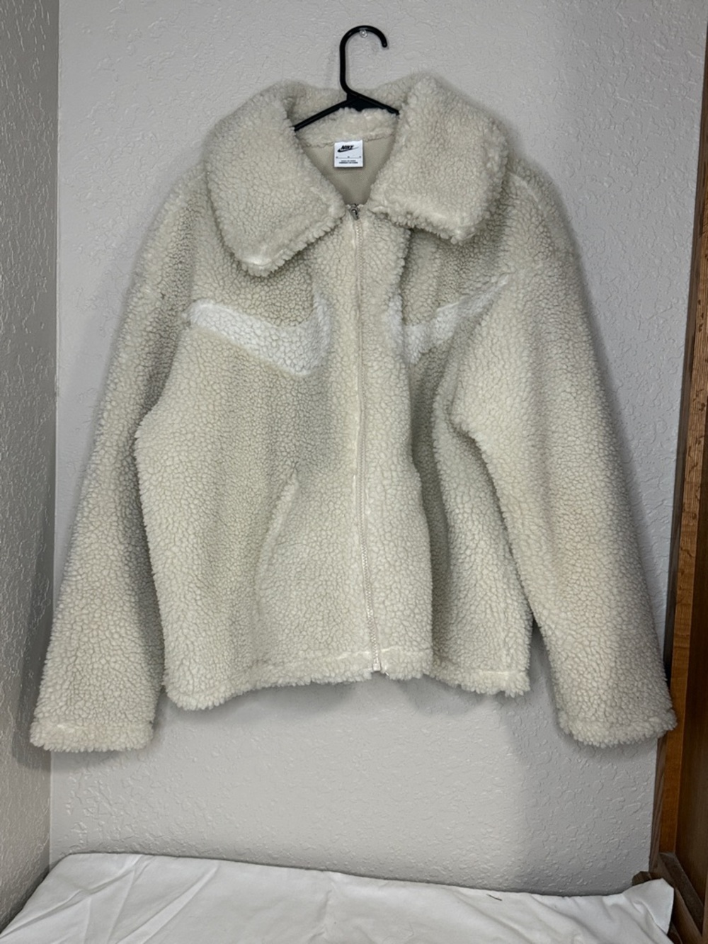 Nike Women's Cream Sherpa Zip Jacket with Subtle Swoosh